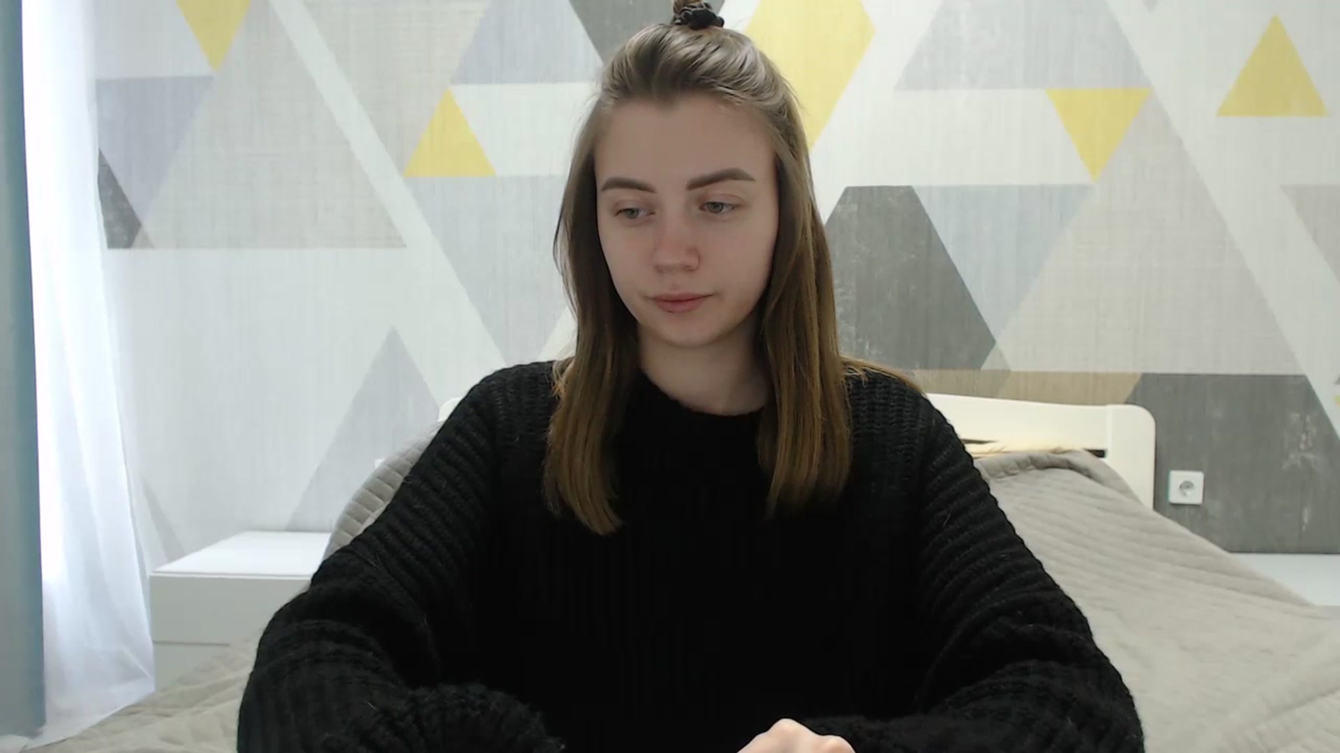 Gallery image thumbnail from Sulfate0's myfreecams stream on, 04/10/2025, 10:42 image 17 of 20