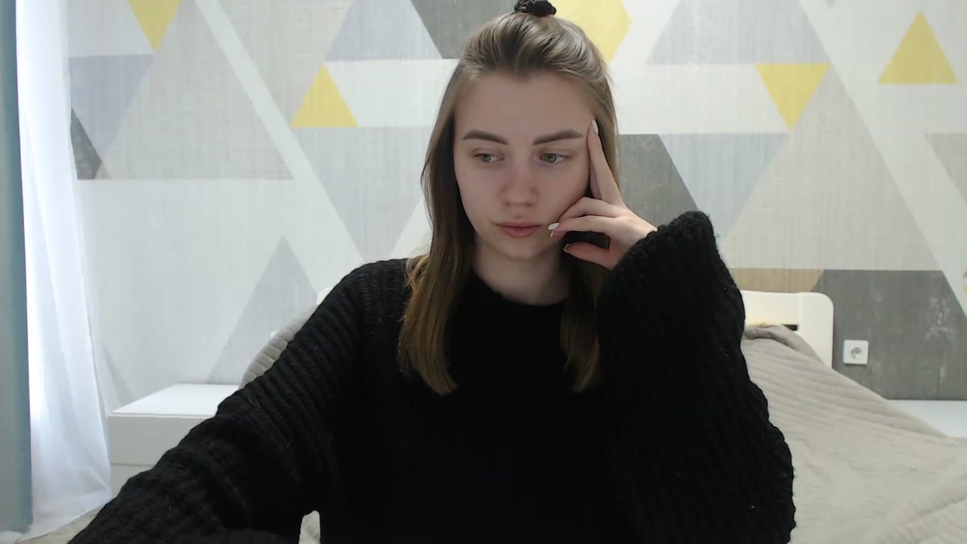 Gallery image thumbnail from Sulfate0's myfreecams stream on, 04/10/2025, 10:42 image 16 of 20
