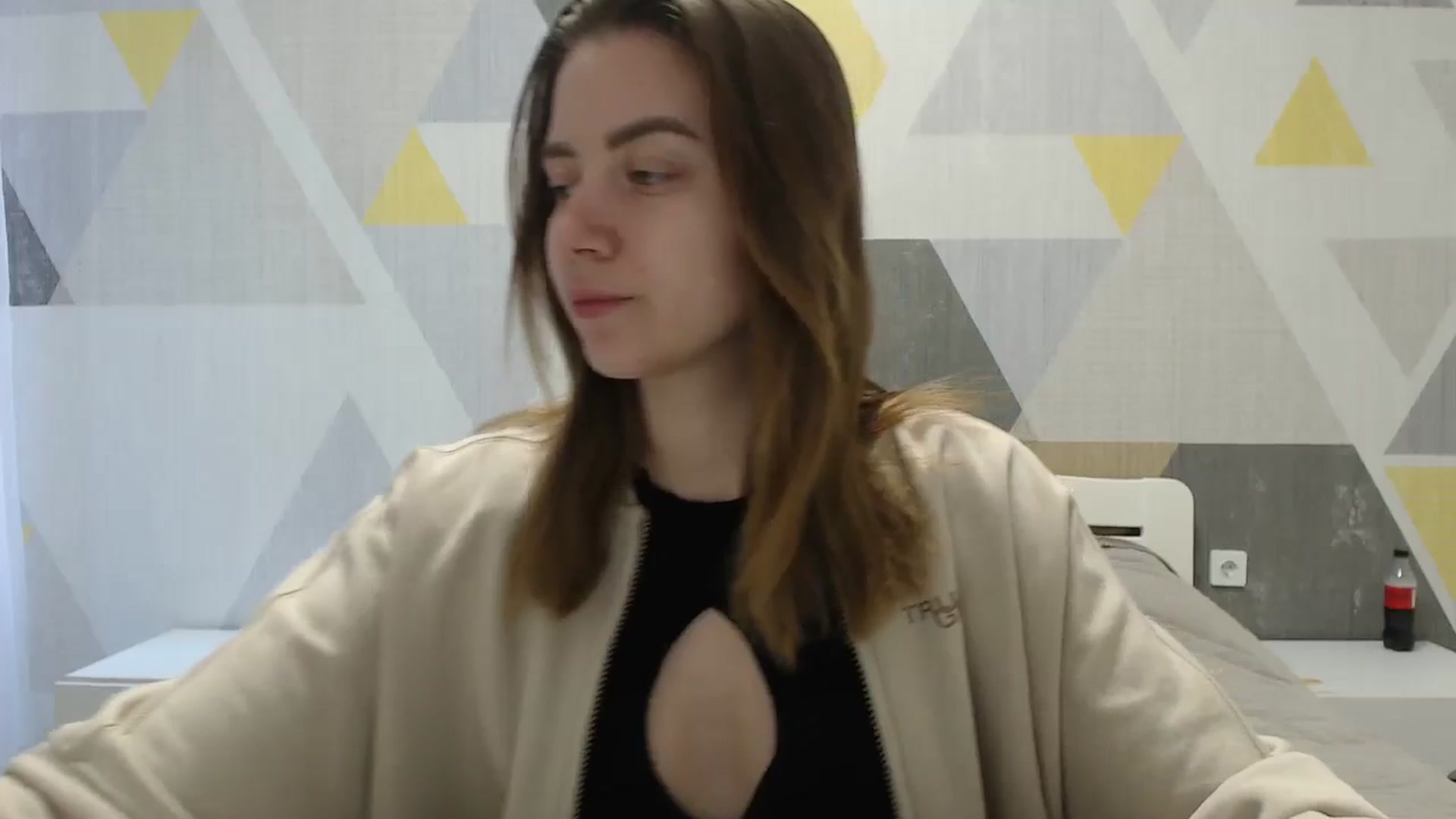 Gallery image thumbnail from Sulfate0's myfreecams stream on, 04/14/2025, 07:50 image 10 of 20