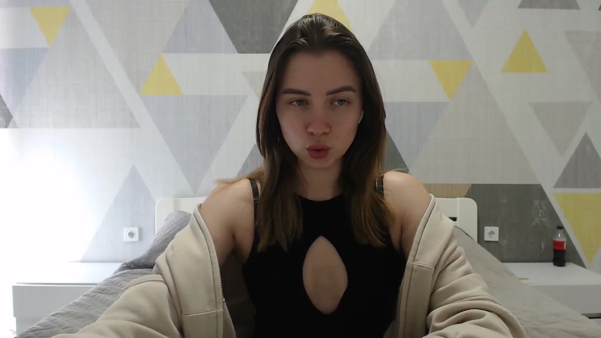 Gallery image thumbnail from Sulfate0's myfreecams stream on, 04/14/2025, 10:14 image 9 of 20