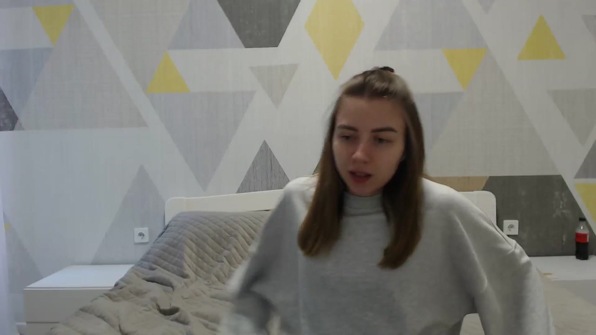 Gallery image thumbnail from Sulfate0's myfreecams stream on, 04/15/2025, 07:03 image 8 of 20
