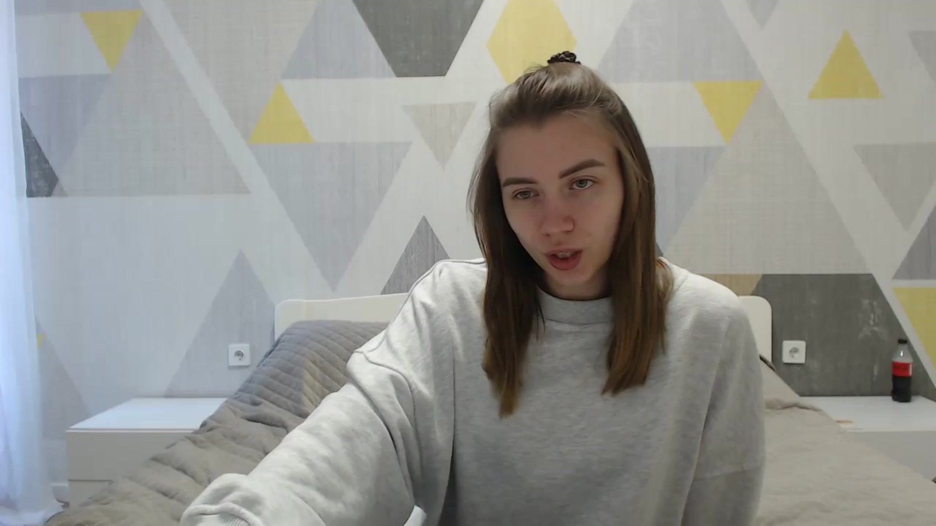 Gallery image thumbnail from Sulfate0's myfreecams stream on, 04/15/2025, 07:58 image 4 of 20