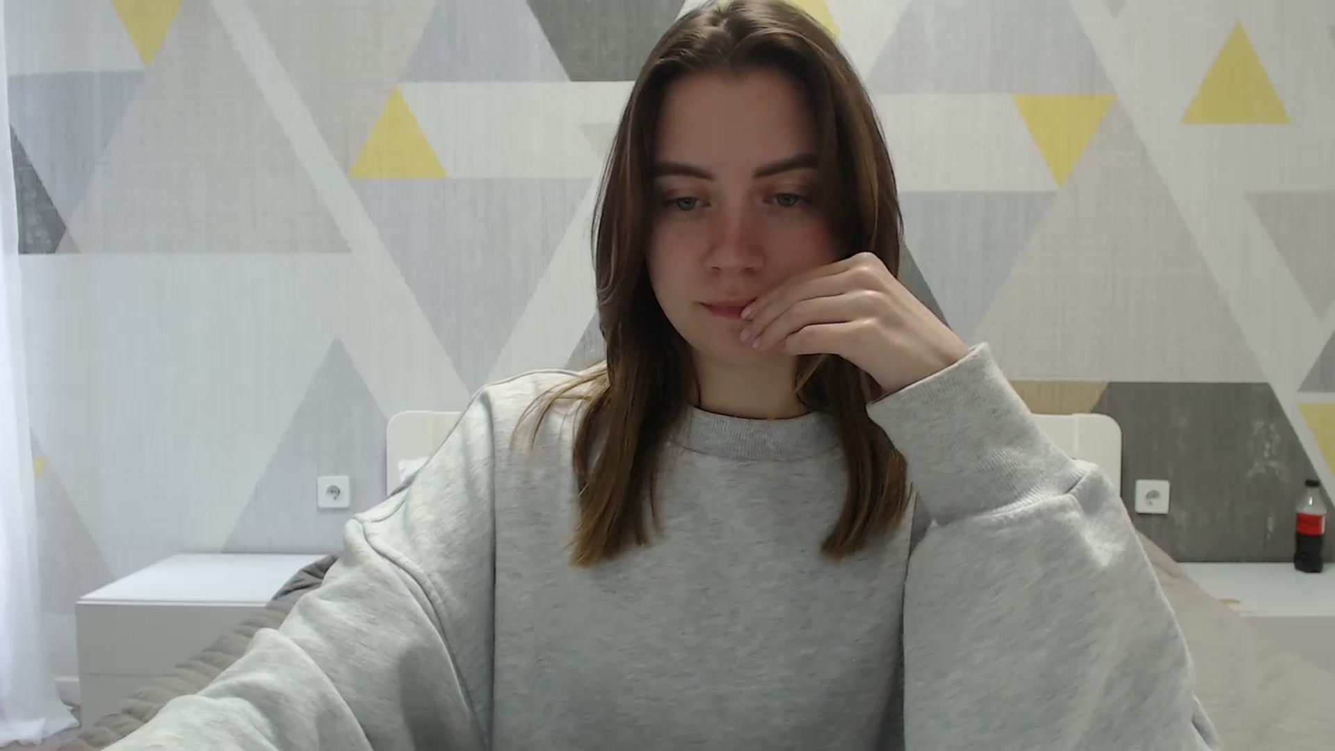 Gallery image thumbnail from Sulfate0's myfreecams stream on, 04/16/2025, 08:55 image 15 of 20