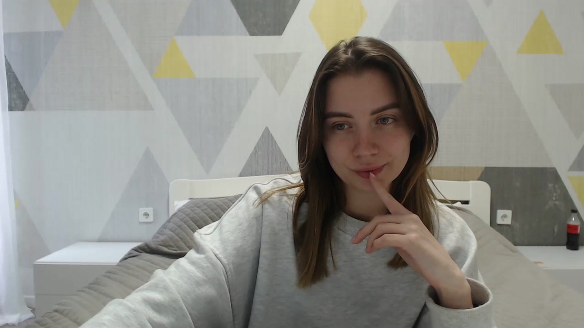 Gallery image thumbnail from Sulfate0's myfreecams stream on, 04/16/2025, 08:55 image 14 of 20