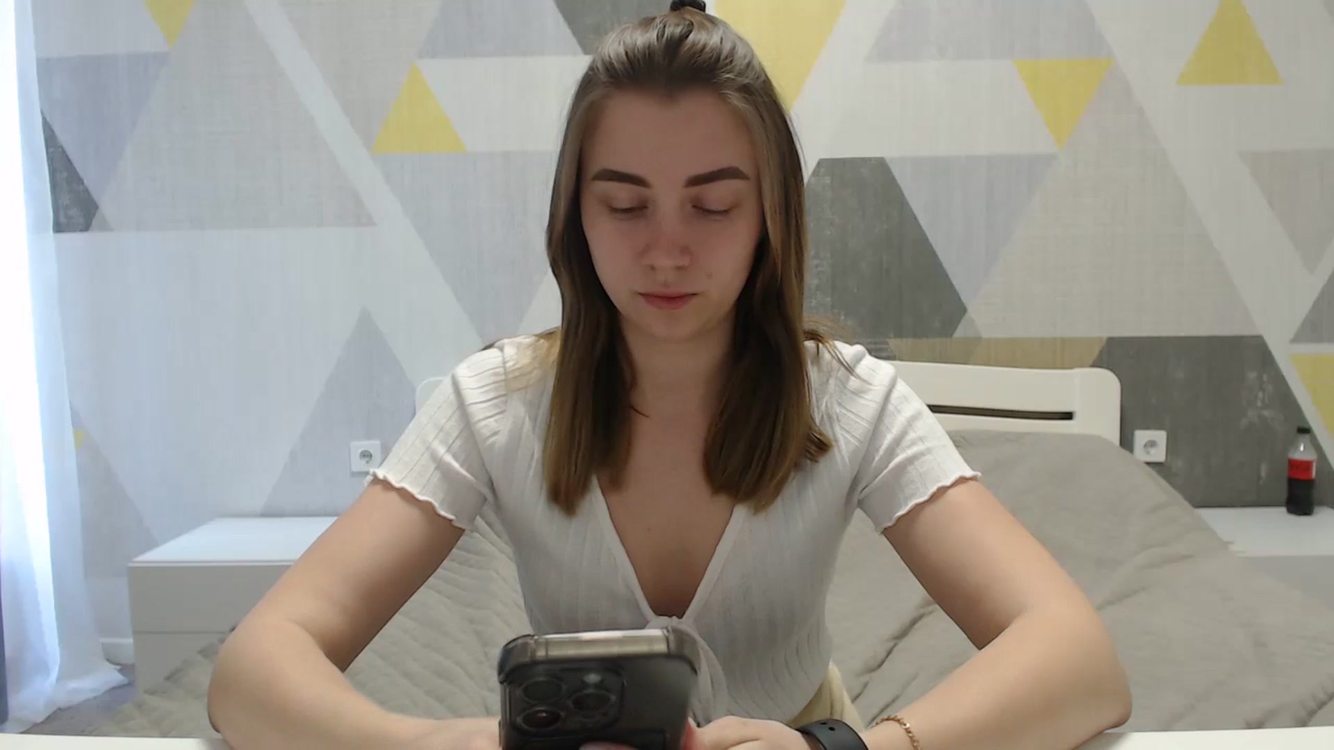 Gallery image thumbnail from Sulfate0's myfreecams stream on, 04/17/2025, 07:49 image 15 of 20