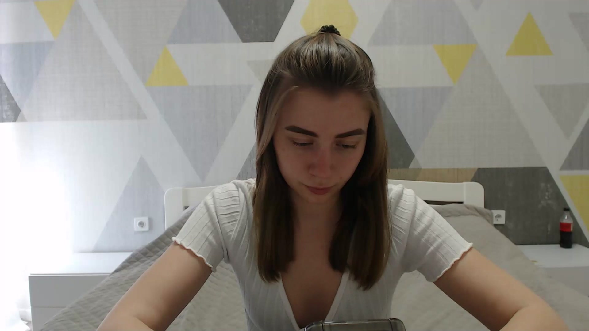 Gallery image thumbnail from Sulfate0's myfreecams stream on, 04/17/2025, 10:38 image 17 of 20