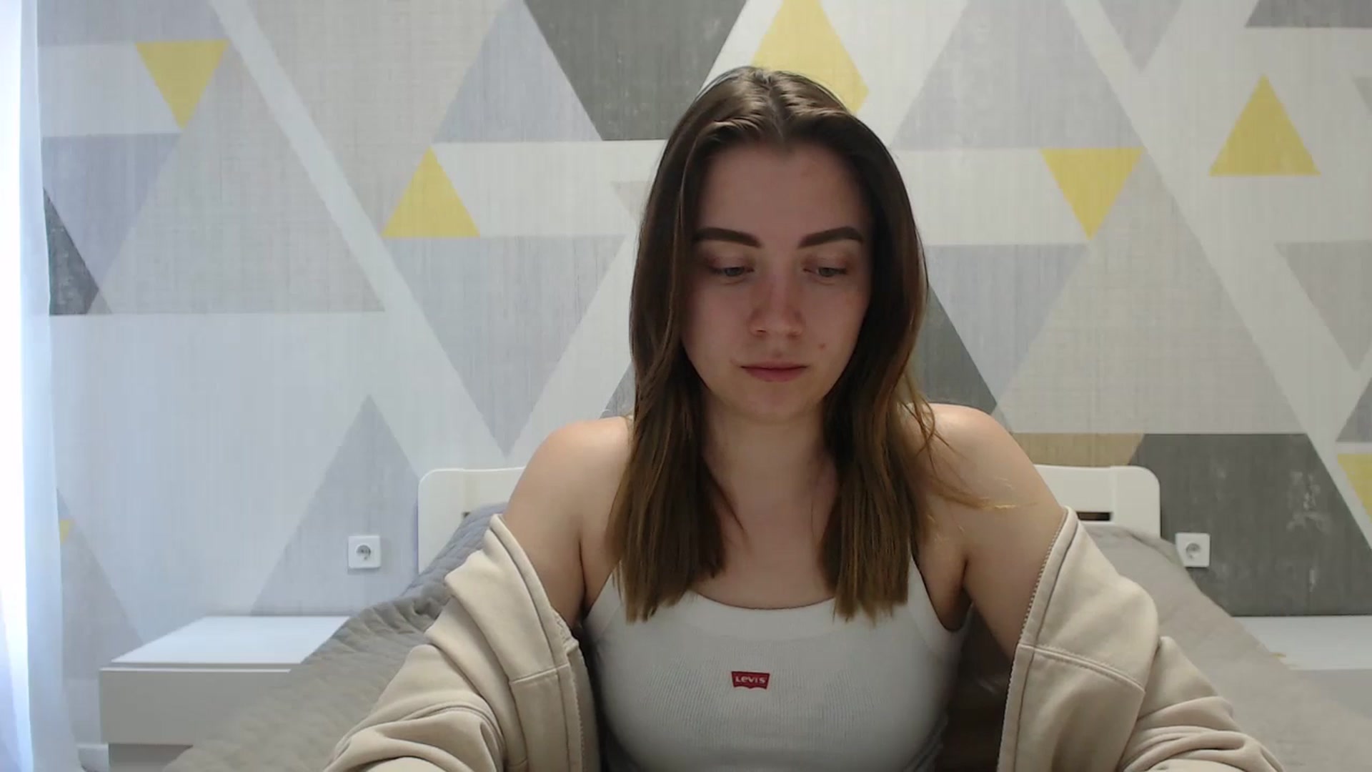 Gallery image thumbnail from Sulfate0's myfreecams stream on, 04/18/2025, 07:44 image 19 of 20