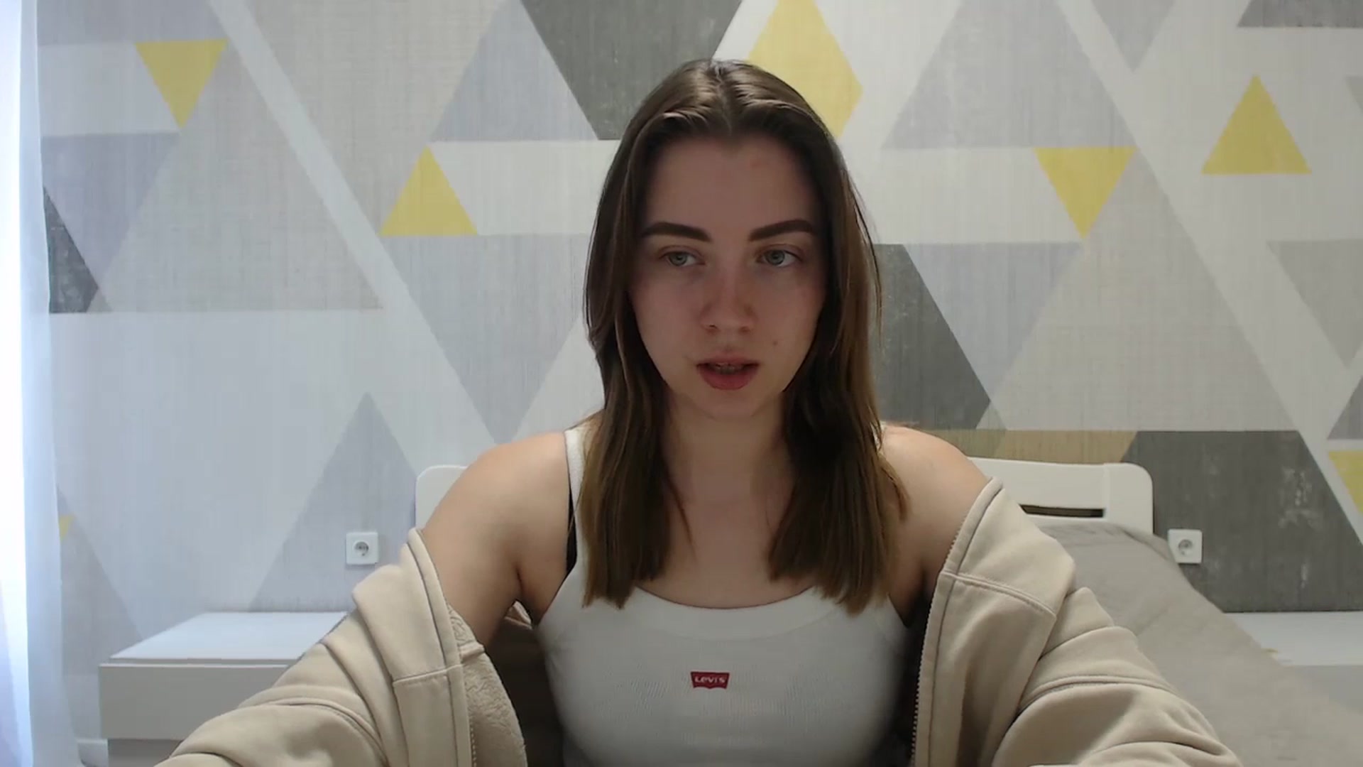 Gallery image thumbnail from Sulfate0's myfreecams stream on, 04/18/2025, 07:44 image 14 of 20