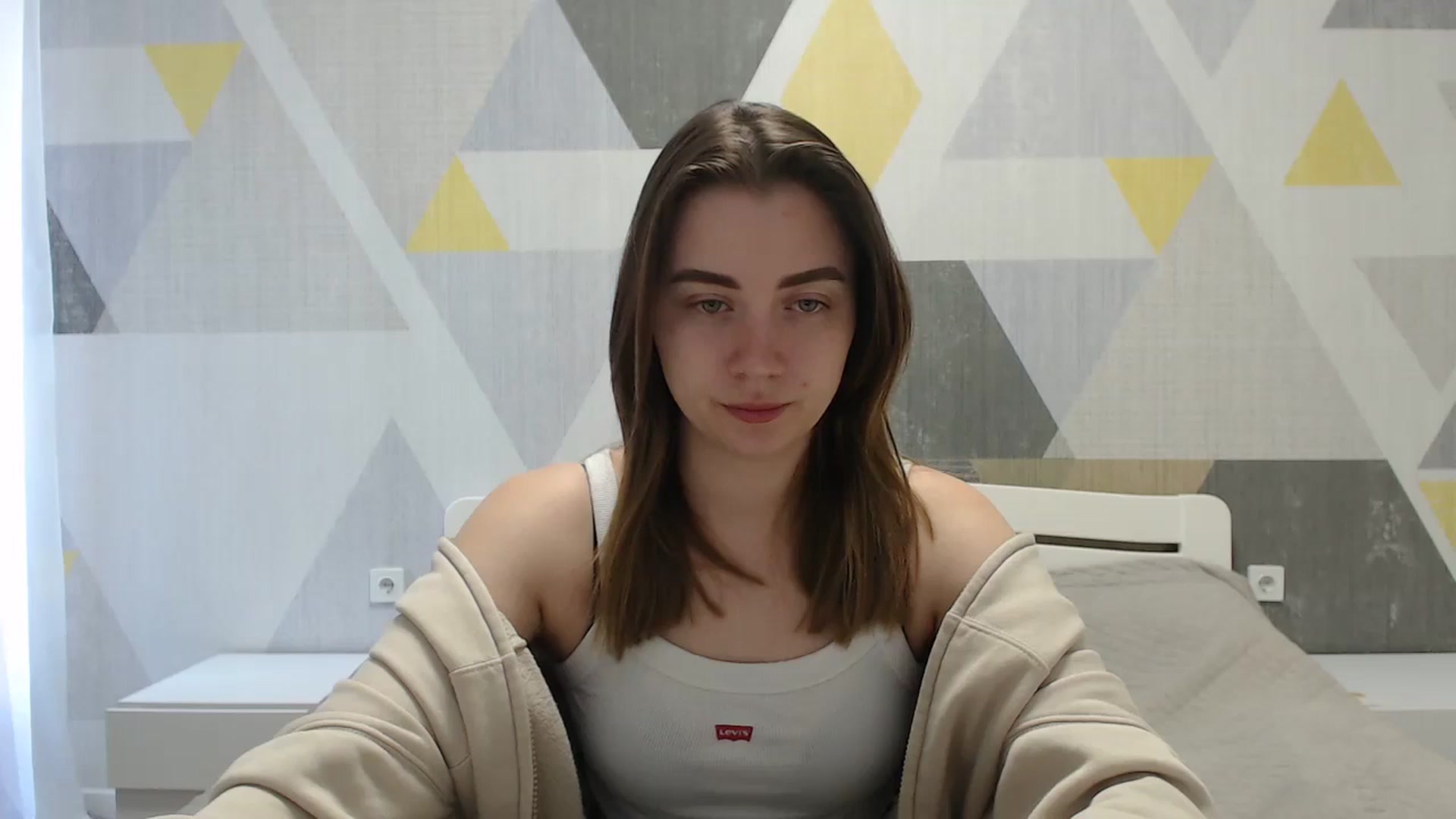 Gallery image thumbnail from Sulfate0's myfreecams stream on, 04/18/2025, 07:44 image 2 of 20