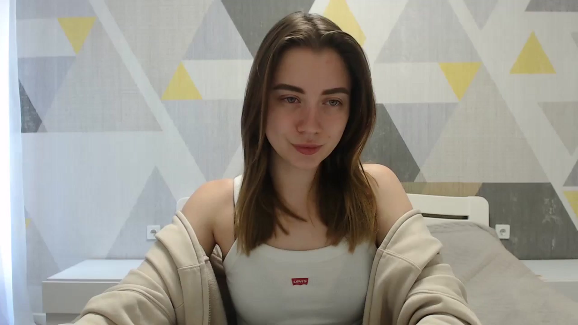 Gallery image thumbnail from Sulfate0's myfreecams stream on, 04/18/2025, 07:44 image 3 of 20