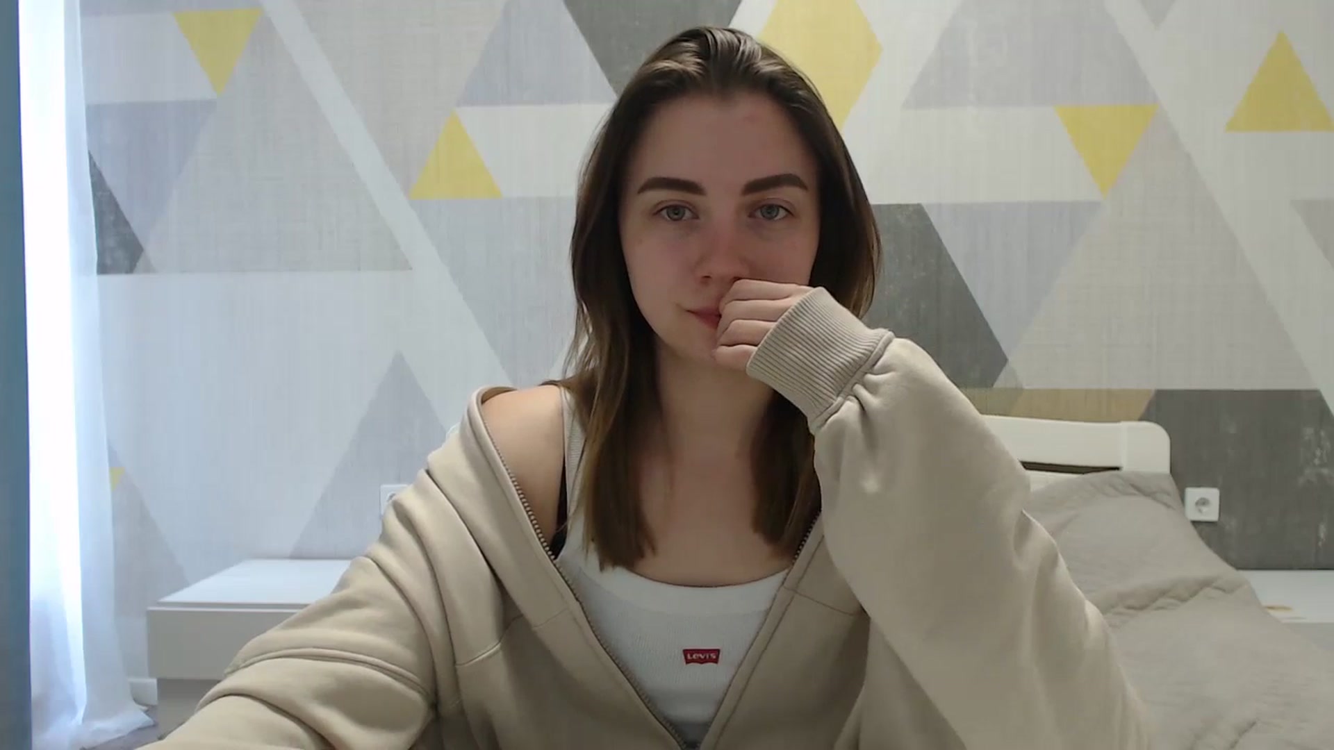 Gallery image thumbnail from Sulfate0's myfreecams stream on, 04/18/2025, 08:37 image 4 of 20