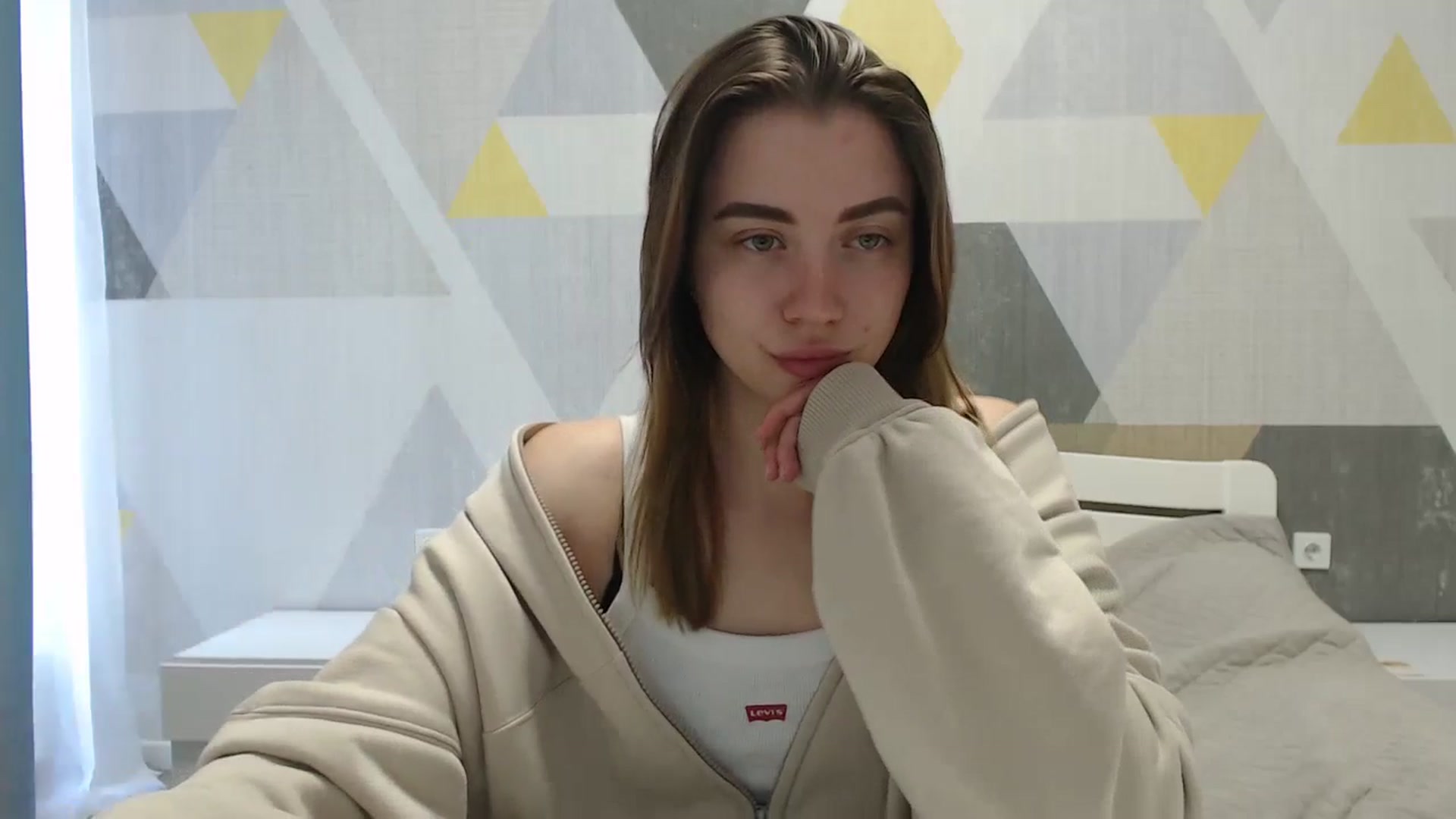 Gallery image thumbnail from Sulfate0's myfreecams stream on, 04/18/2025, 08:37 image 3 of 20