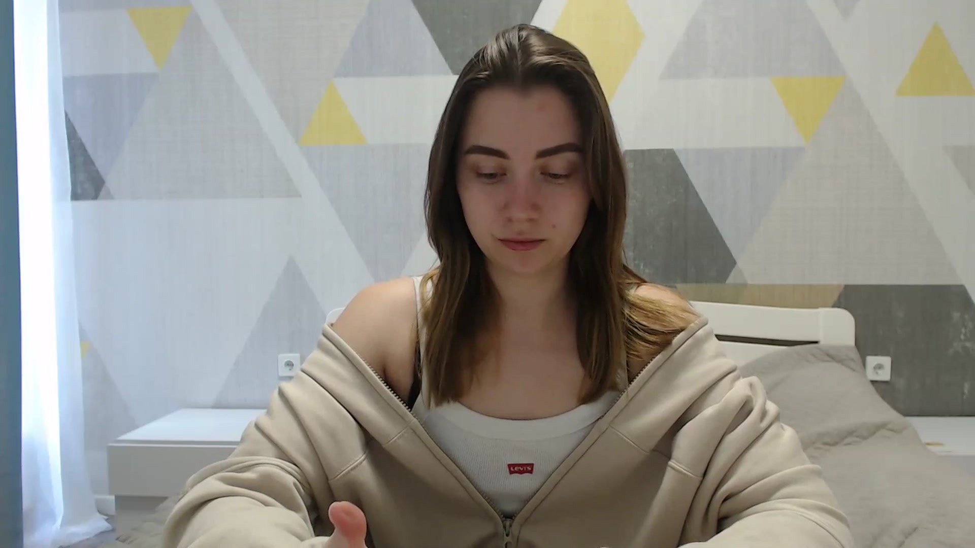 Gallery image thumbnail from Sulfate0's myfreecams stream on, 04/18/2025, 08:37 image 11 of 20