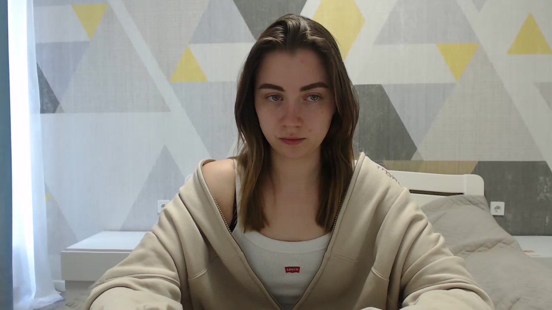 Gallery image thumbnail from Sulfate0's myfreecams stream on, 04/18/2025, 08:37 image 6 of 20