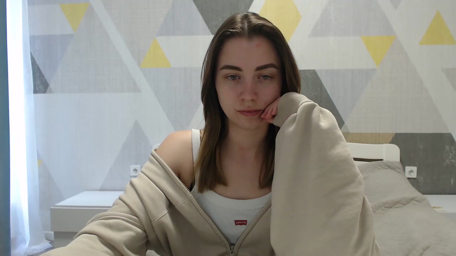 Gallery image thumbnail from Sulfate0's myfreecams stream on, 04/18/2025, 08:37 image 16 of 20