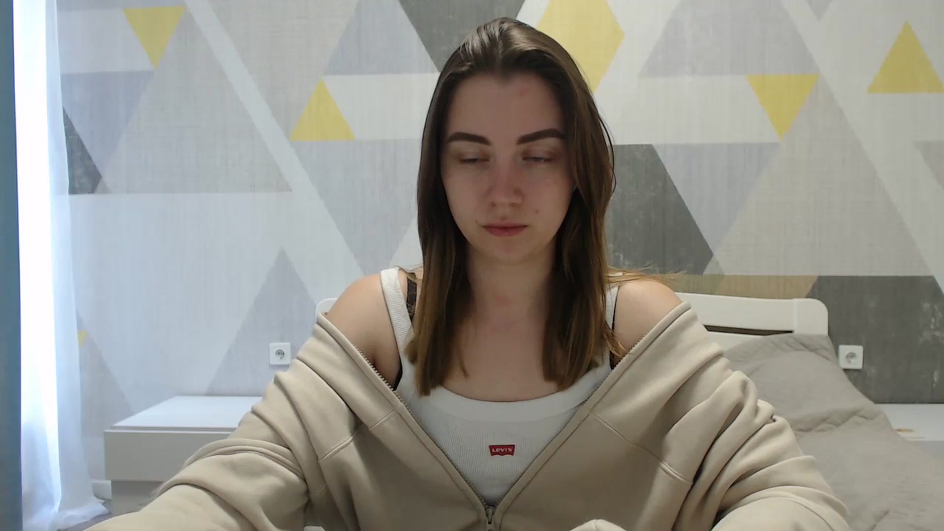 Gallery image thumbnail from Sulfate0's myfreecams stream on, 04/18/2025, 08:37 image 13 of 20