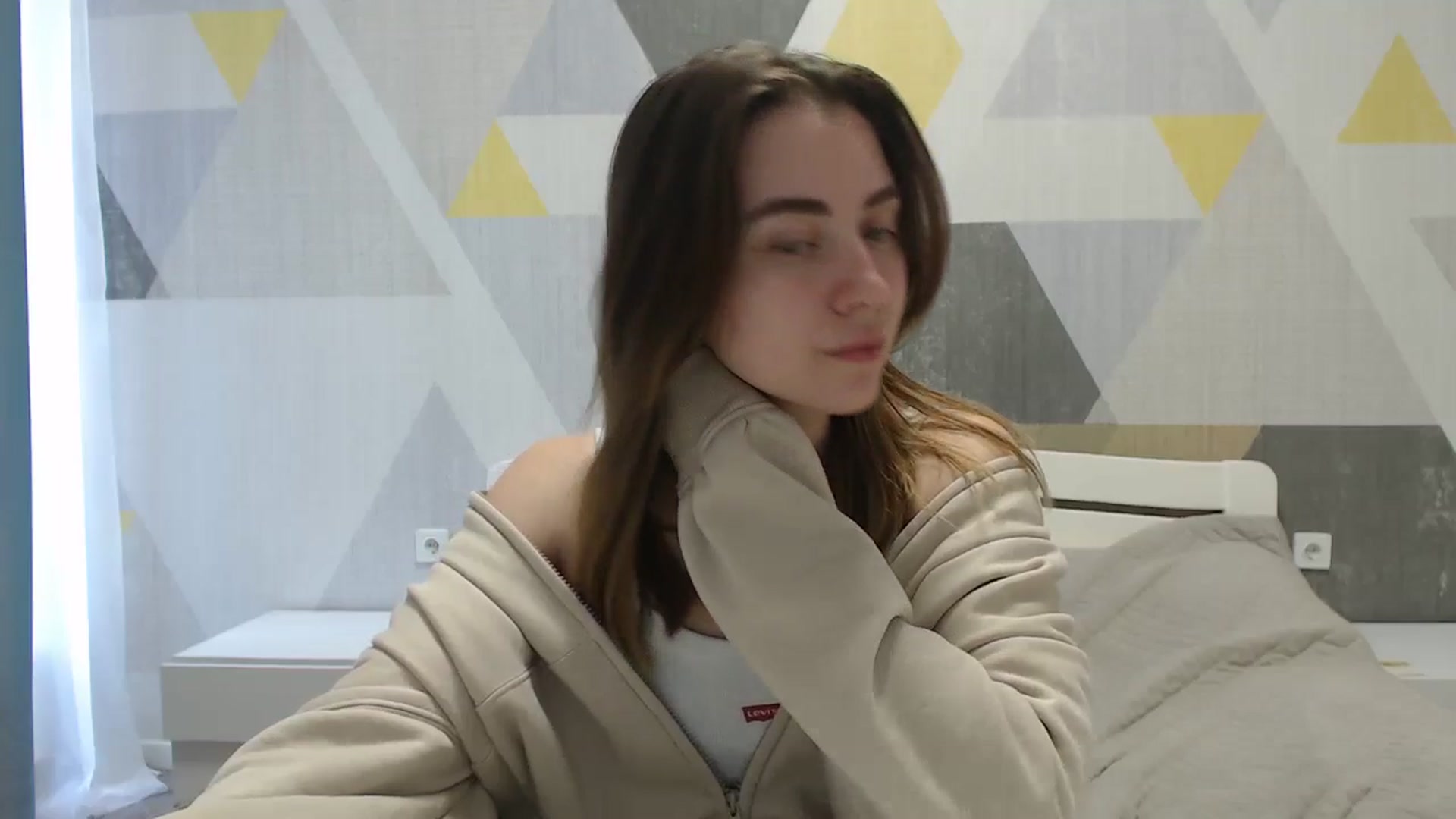 Gallery image thumbnail from Sulfate0's myfreecams stream on, 04/18/2025, 08:37 image 19 of 20