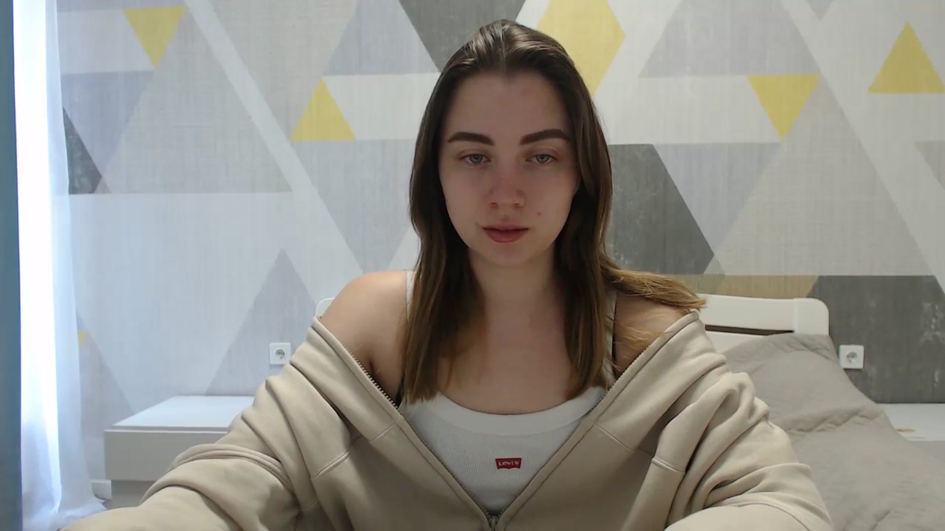 Gallery image thumbnail from Sulfate0's myfreecams stream on, 04/18/2025, 08:37 image 9 of 20