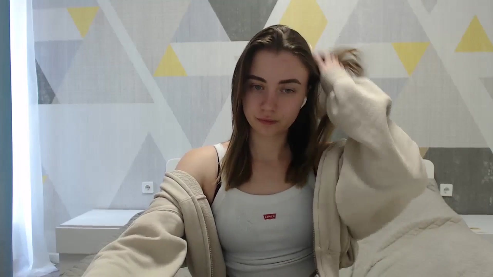 Gallery image thumbnail from Sulfate0's myfreecams stream on, 04/18/2025, 09:07 image 3 of 20