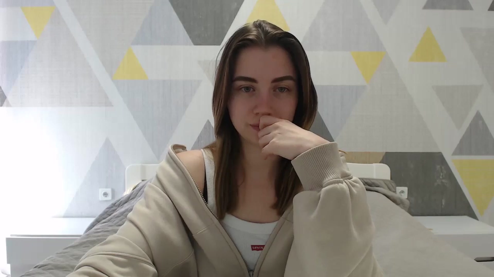Gallery image thumbnail from Sulfate0's myfreecams stream on, 04/18/2025, 10:30 image 19 of 20
