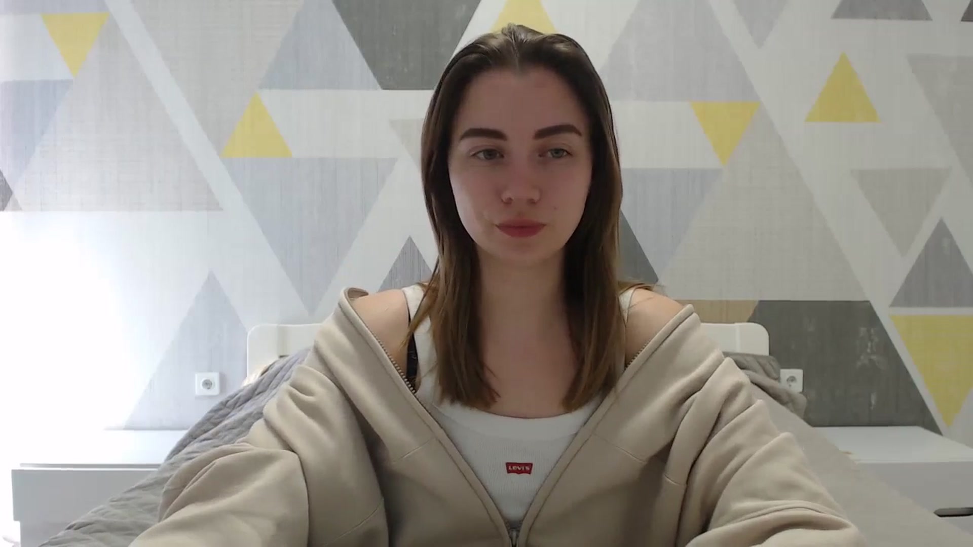 Gallery image thumbnail from Sulfate0's myfreecams stream on, 04/18/2025, 10:30 image 6 of 20