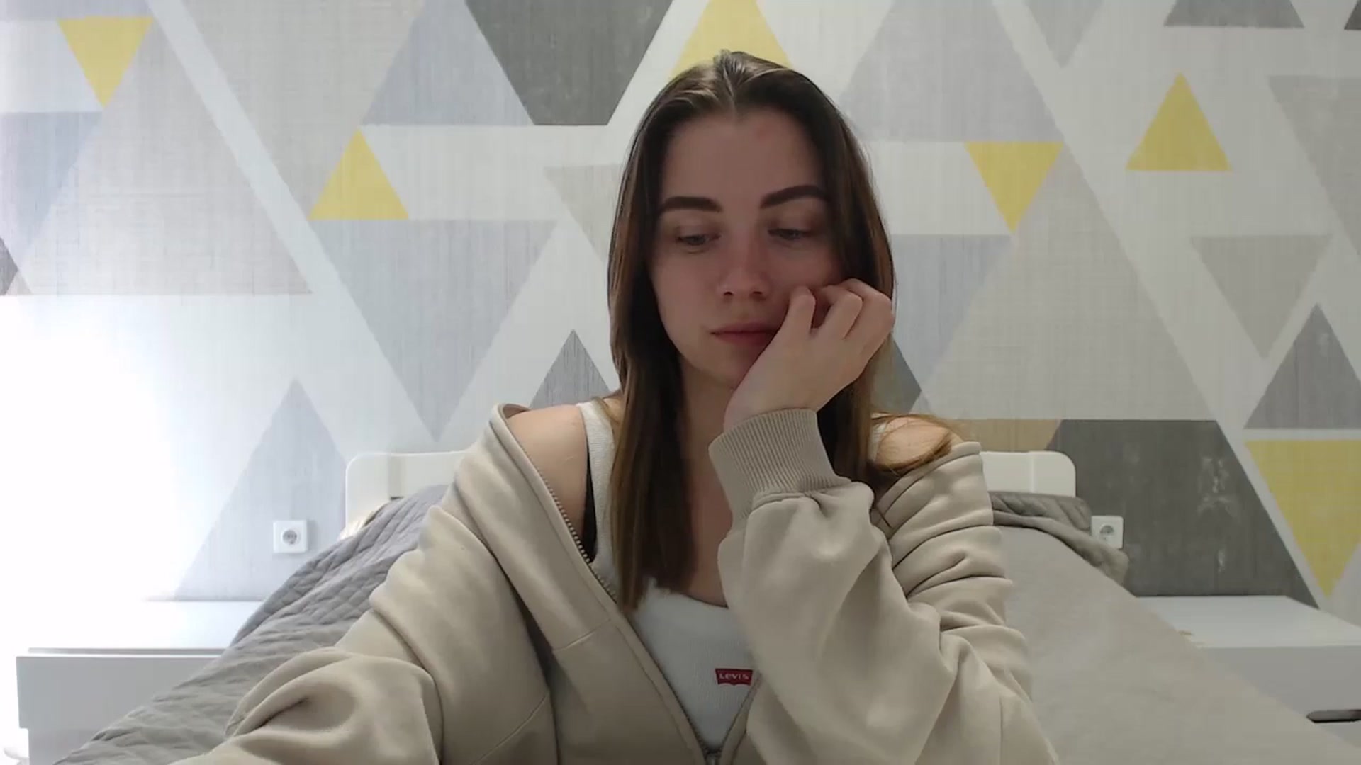 Gallery image thumbnail from Sulfate0's myfreecams stream on, 04/18/2025, 10:30 image 12 of 20