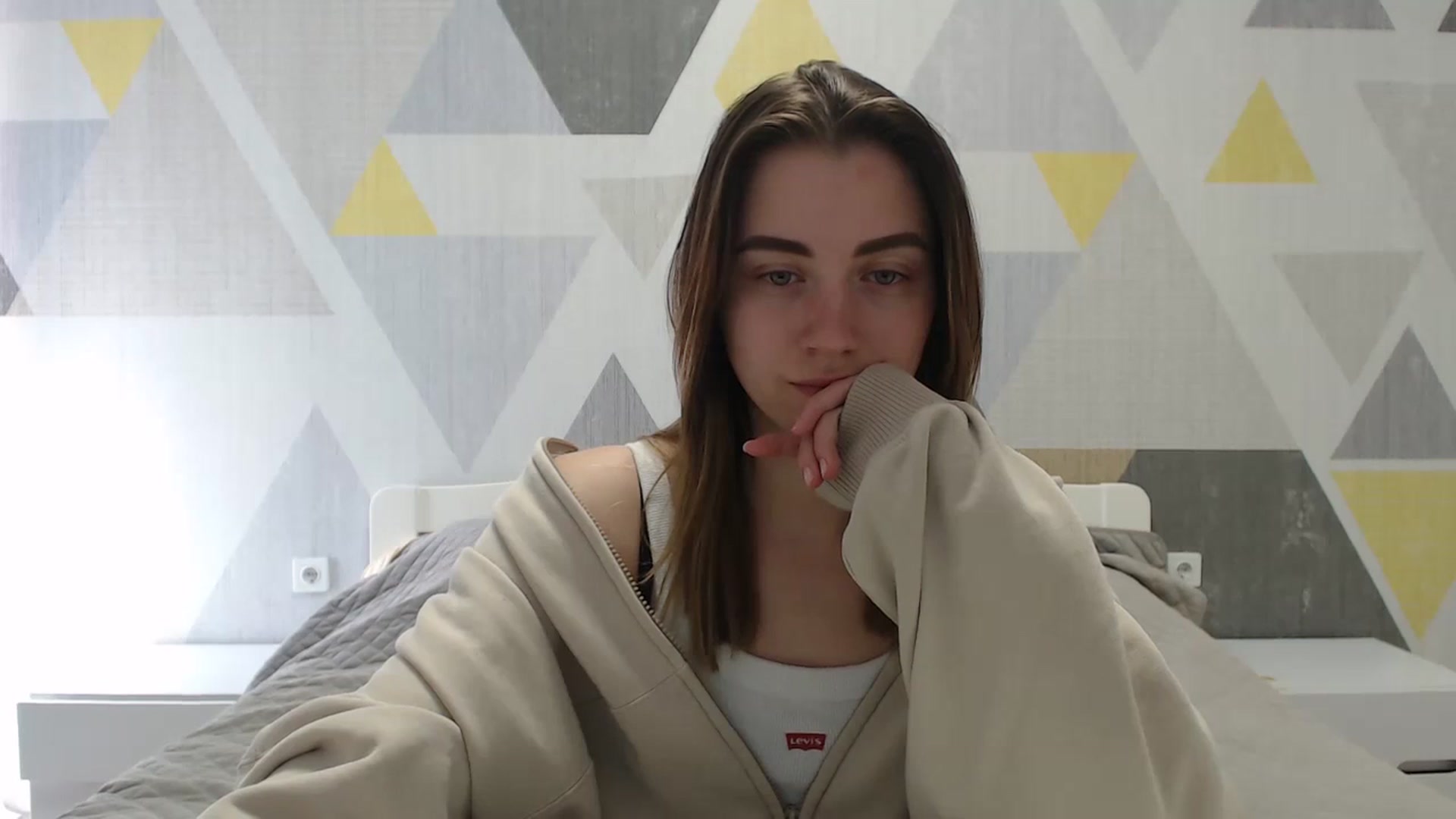 Gallery image thumbnail from Sulfate0's myfreecams stream on, 04/18/2025, 10:30 image 11 of 20