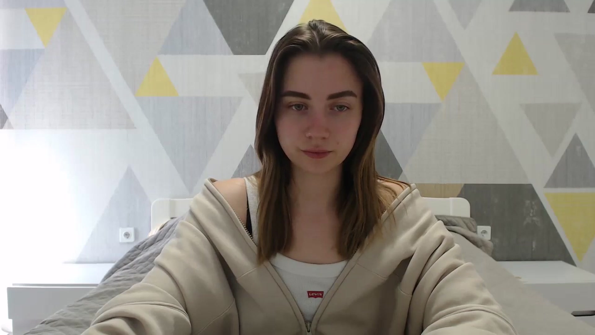 Gallery image thumbnail from Sulfate0's myfreecams stream on, 04/18/2025, 10:30 image 17 of 20