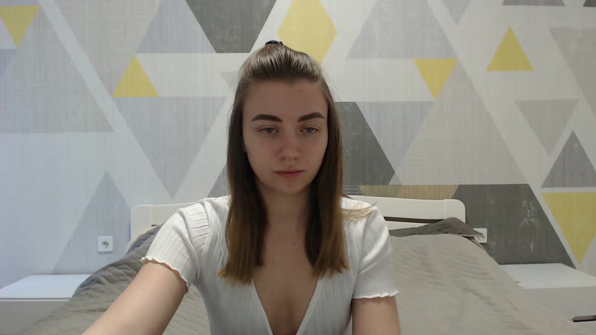 Gallery image thumbnail from Sulfate0's myfreecams stream on, 04/19/2025, 07:52 image 8 of 20