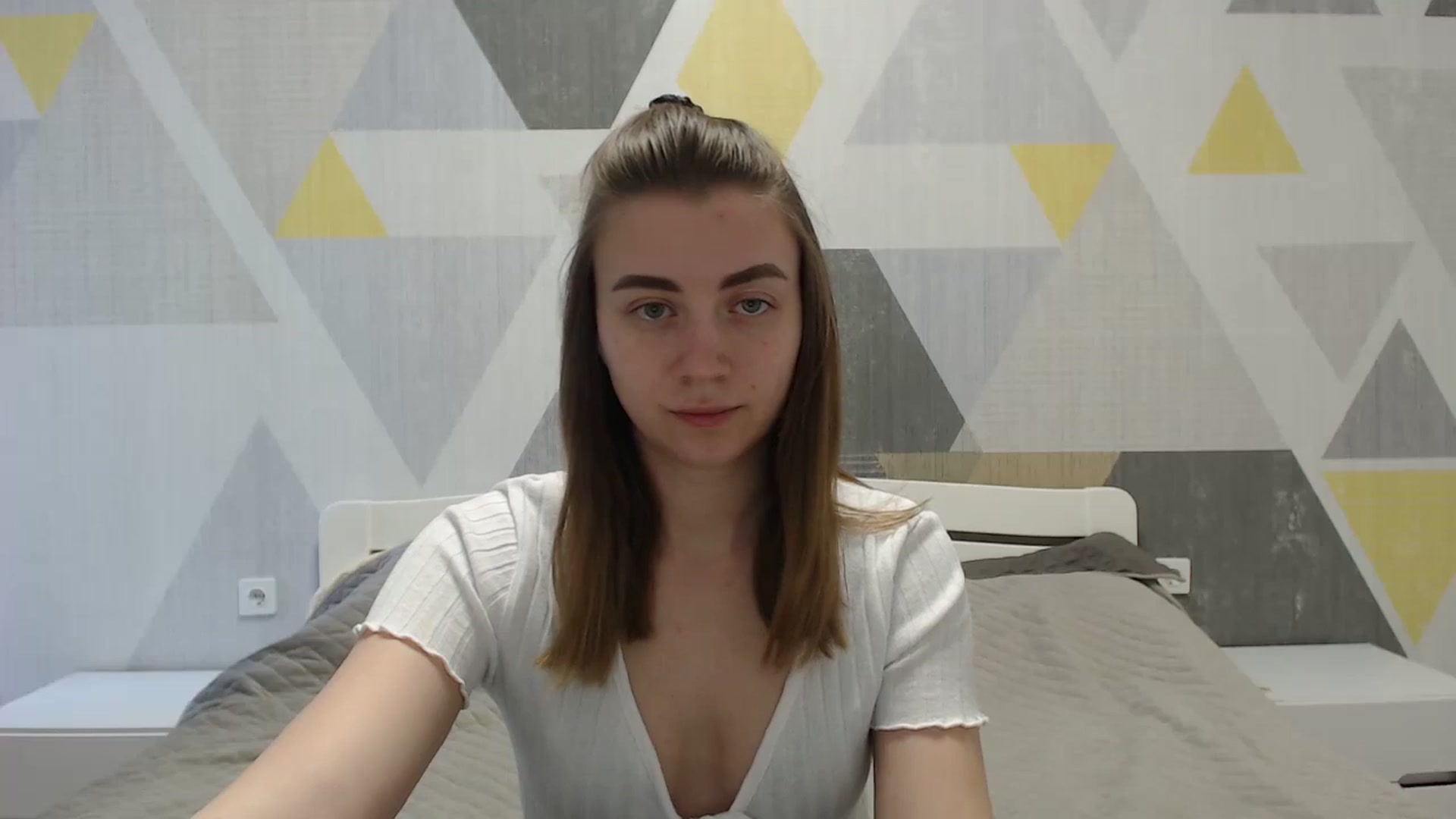 Gallery image thumbnail from Sulfate0's myfreecams stream on, 04/19/2025, 07:52 image 7 of 20
