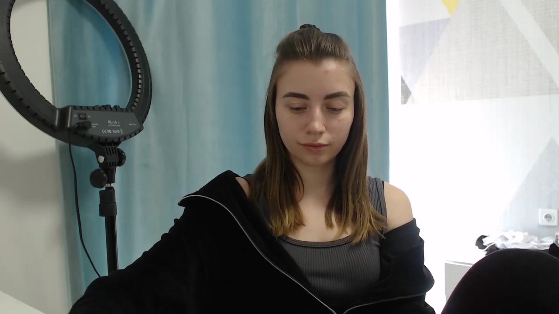 Gallery image thumbnail from Sulfate0's myfreecams stream on, 04/19/2025, 09:39 image 19 of 20