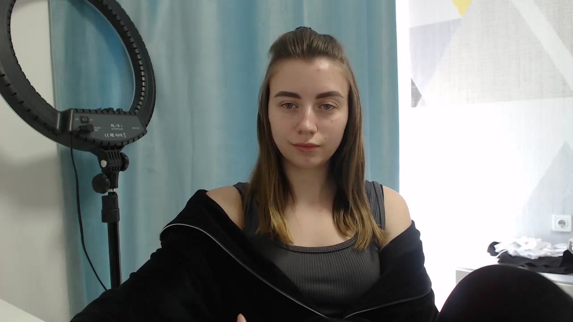 Gallery image thumbnail from Sulfate0's myfreecams stream on, 04/19/2025, 09:39 image 17 of 20