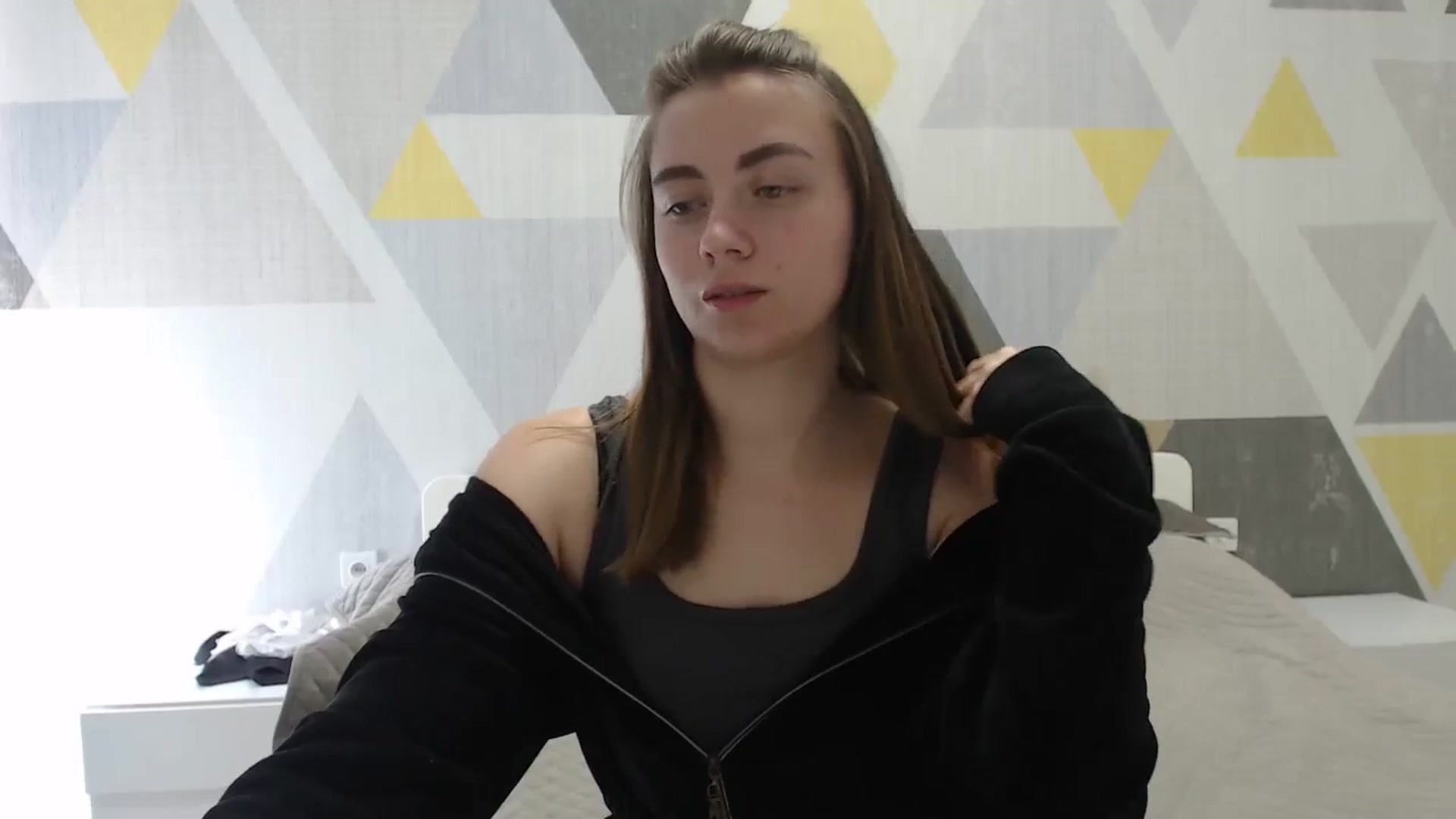 Gallery image thumbnail from Sulfate0's myfreecams stream on, 04/19/2025, 10:36 image 5 of 20