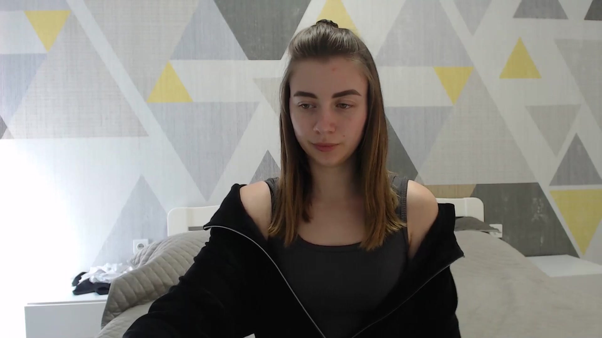 Gallery image thumbnail from Sulfate0's myfreecams stream on, 04/19/2025, 10:36 image 11 of 20
