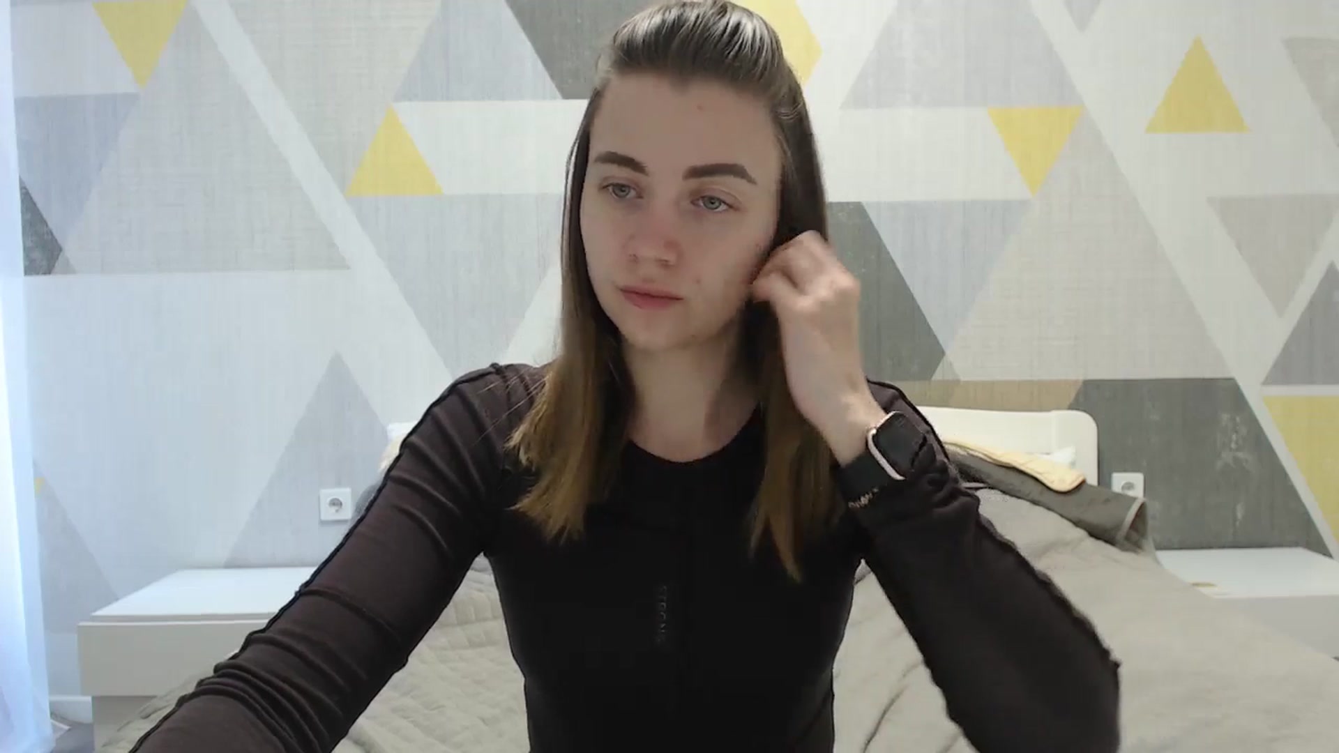 Gallery image thumbnail from Sulfate0's myfreecams stream on, 04/20/2025, 07:27 image 17 of 20