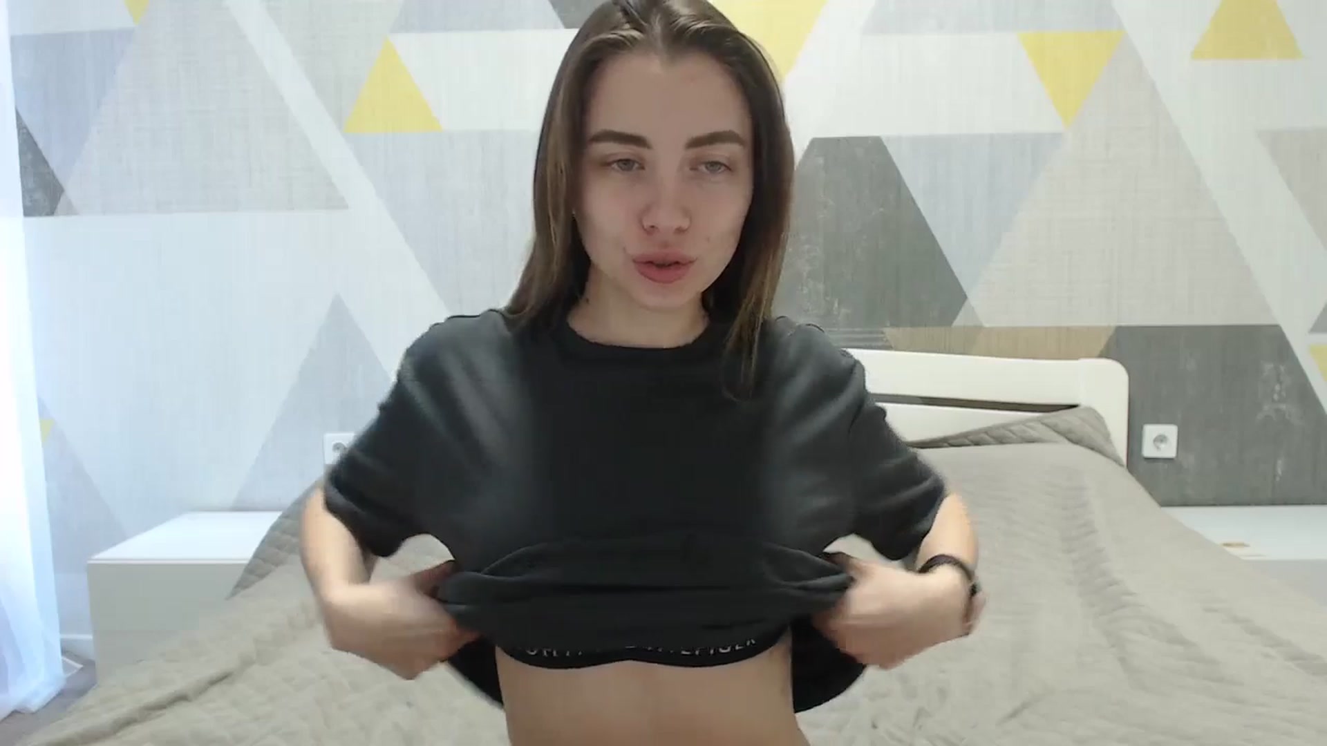 Gallery image thumbnail from Sulfate0's myfreecams stream on, 04/21/2025, 07:43 image 18 of 20