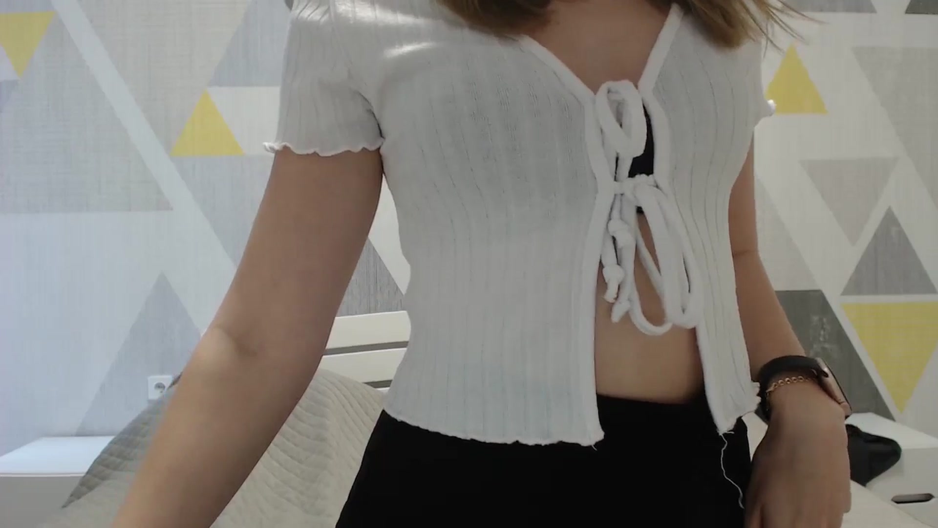 Gallery image thumbnail from Sulfate0's myfreecams stream on, 04/21/2025, 09:01 image 2 of 20