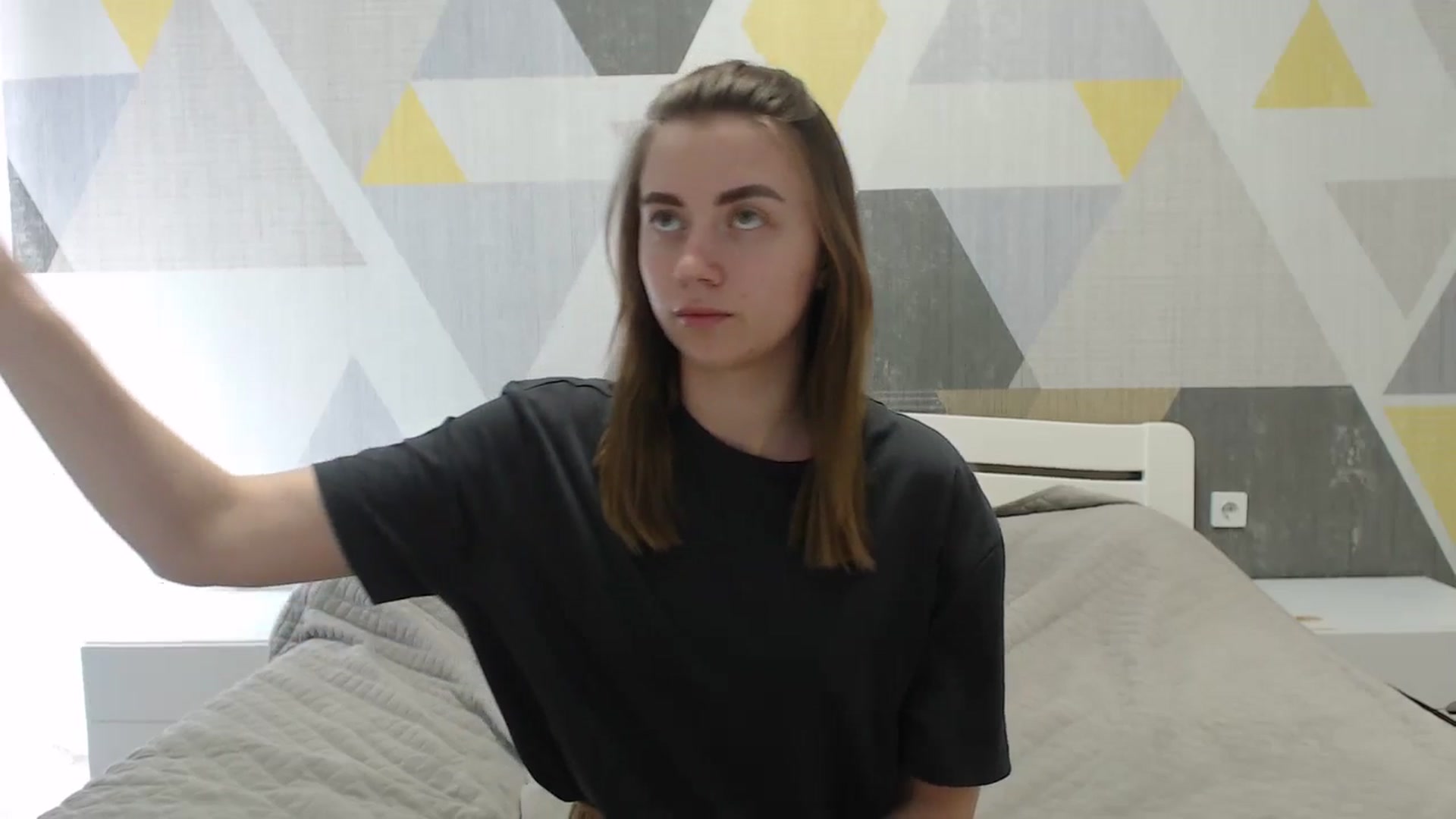 Gallery image thumbnail from Sulfate0's myfreecams stream on, 04/21/2025, 10:09 image 16 of 20