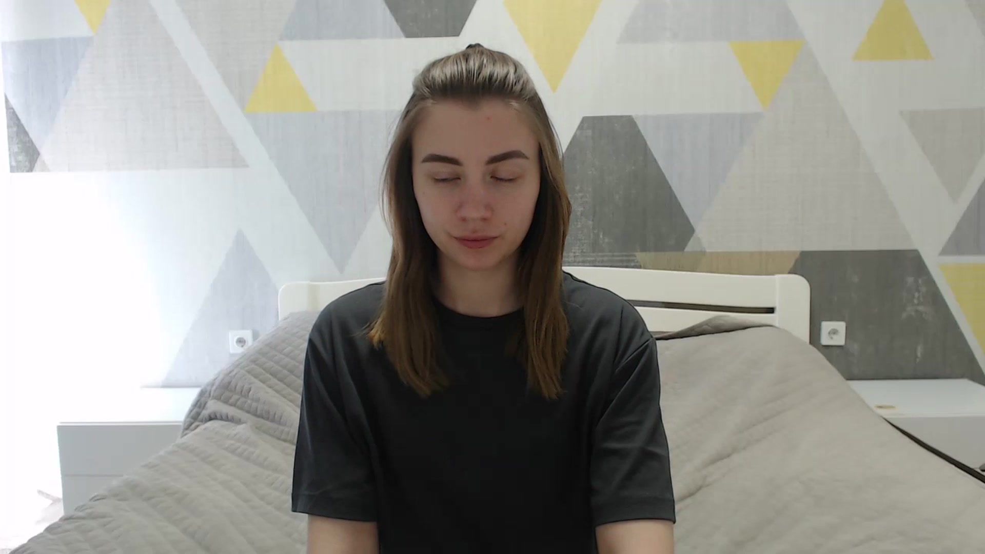 Gallery image thumbnail from Sulfate0's myfreecams stream on, 04/21/2025, 10:28 image 15 of 20