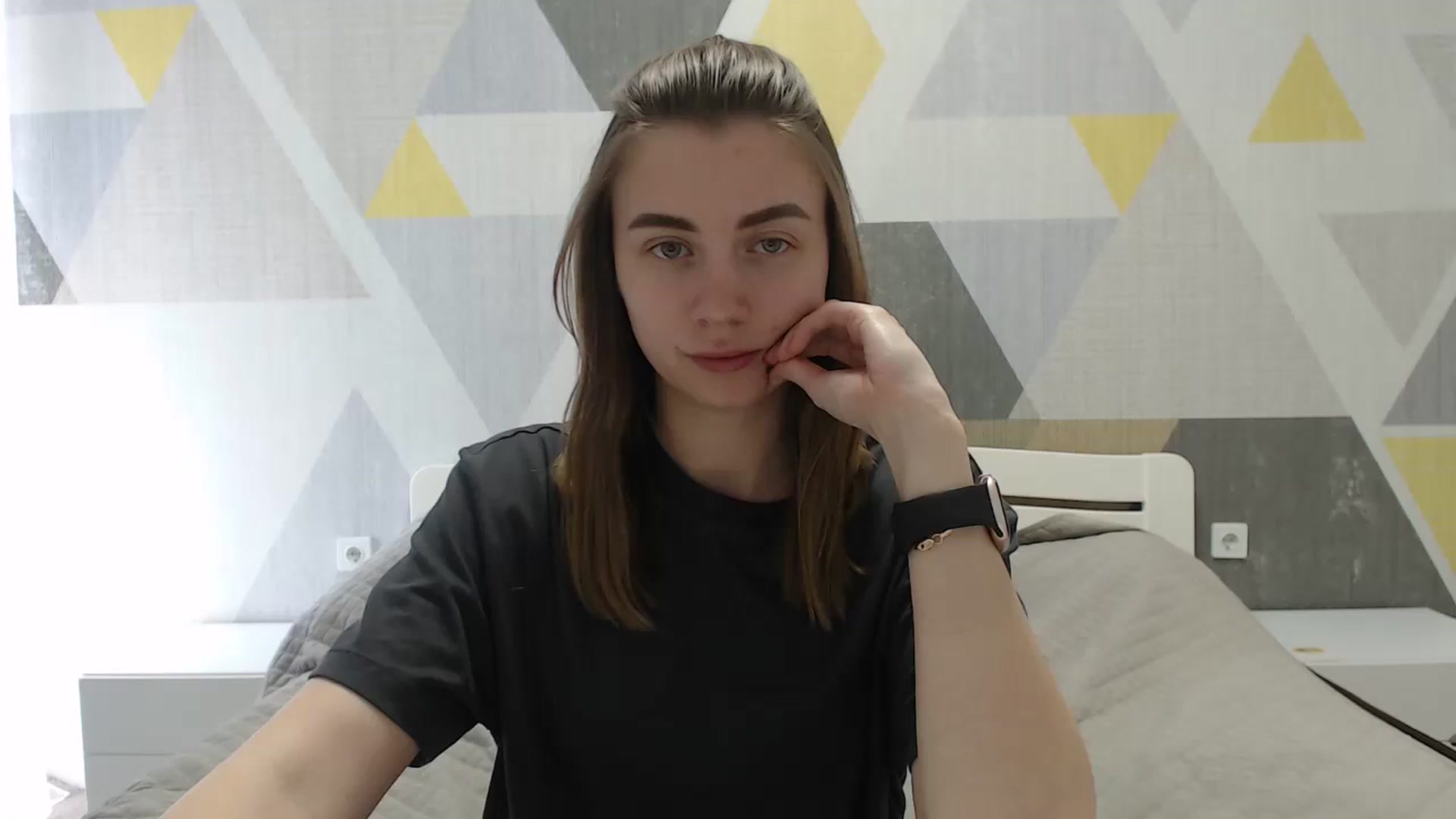 Gallery image thumbnail from Sulfate0's myfreecams stream on, 04/21/2025, 10:50 image 8 of 20