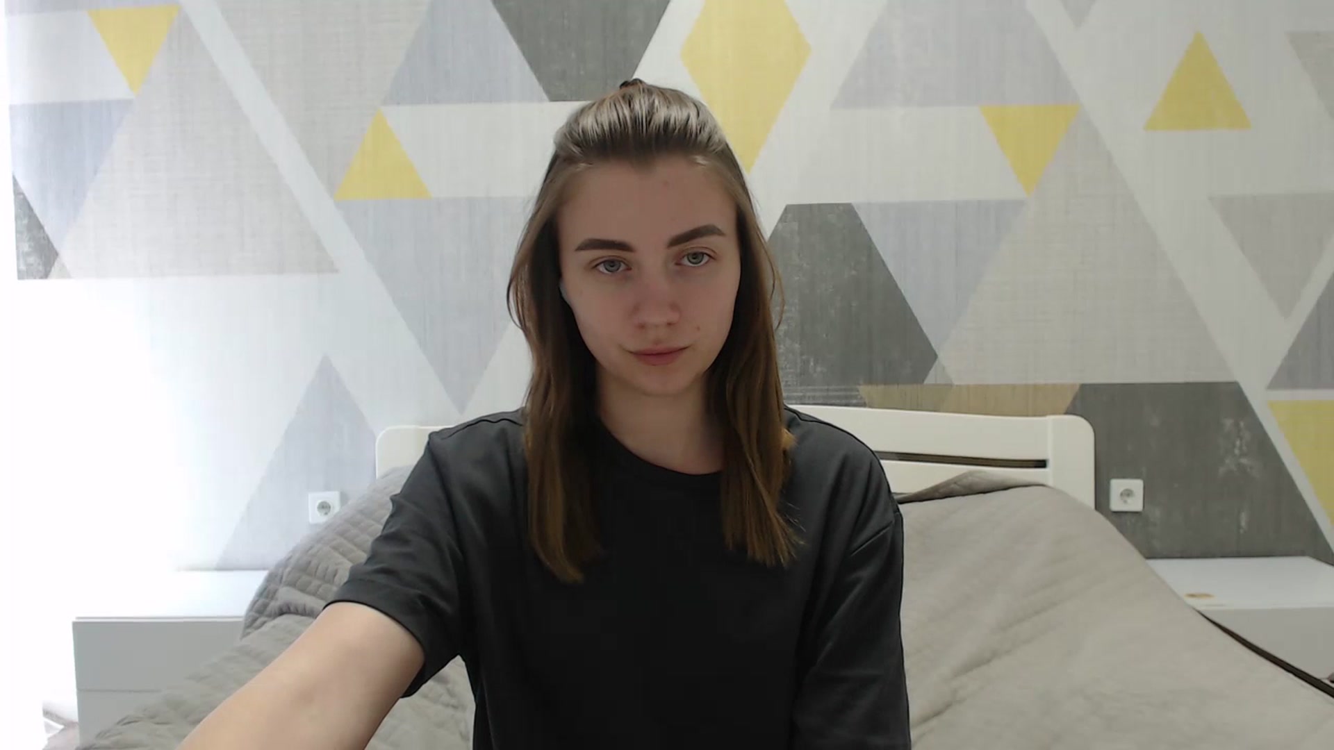 Gallery image thumbnail from Sulfate0's myfreecams stream on, 04/21/2025, 10:50 image 18 of 20
