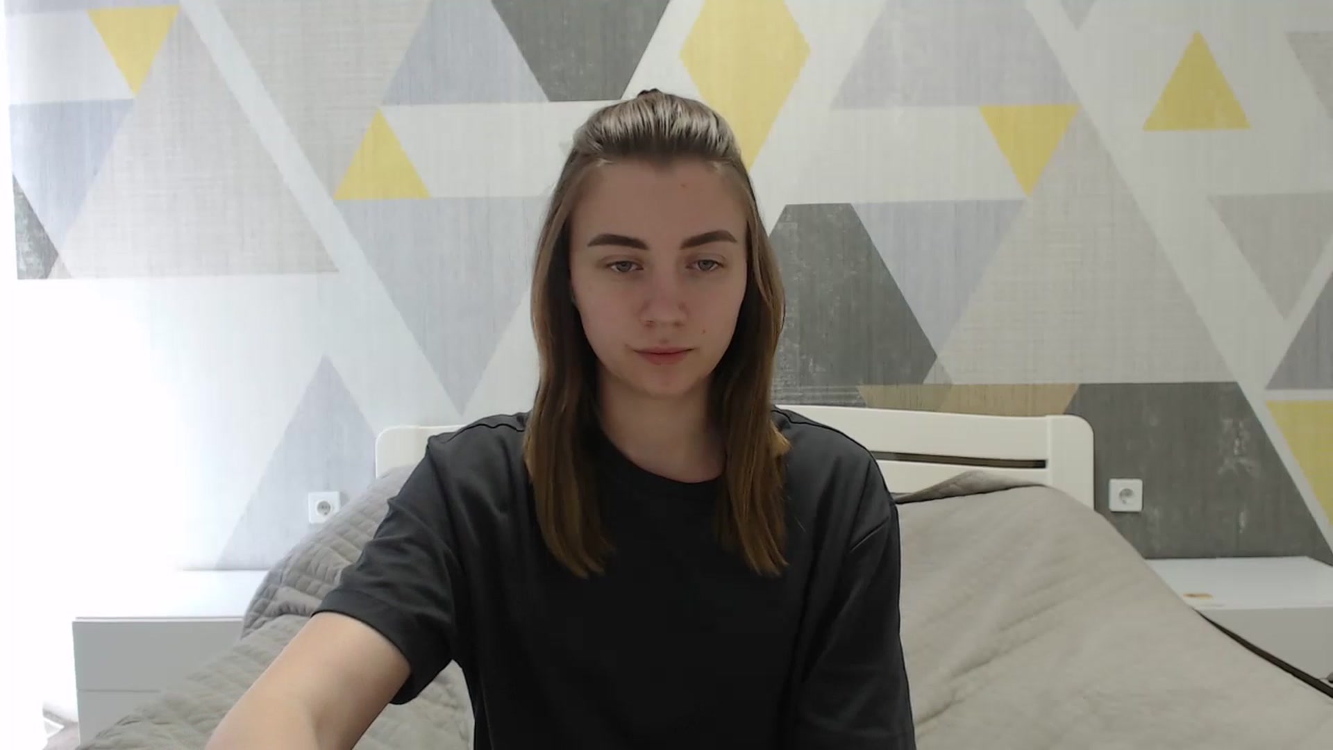 Gallery image thumbnail from Sulfate0's myfreecams stream on, 04/21/2025, 10:50 image 16 of 20
