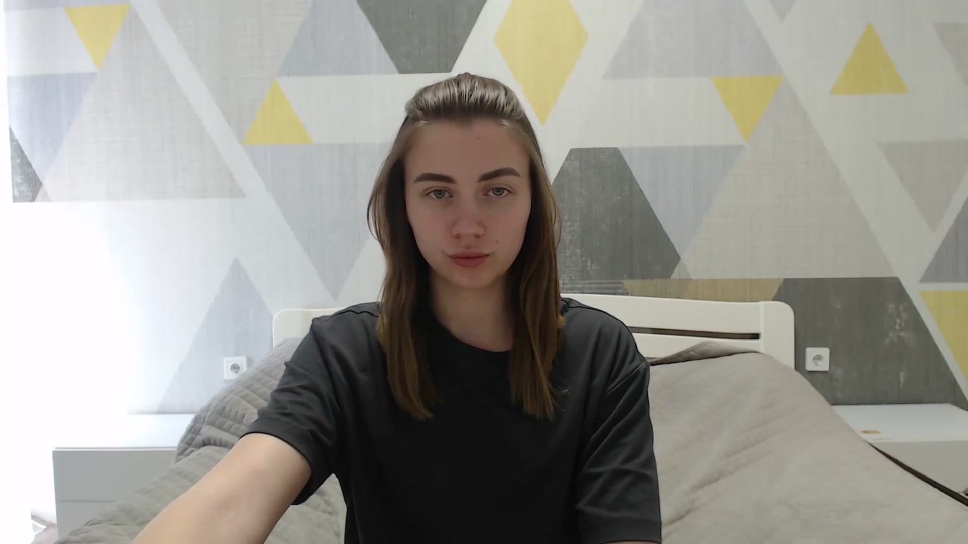 Gallery image thumbnail from Sulfate0's myfreecams stream on, 04/21/2025, 10:50 image 17 of 20