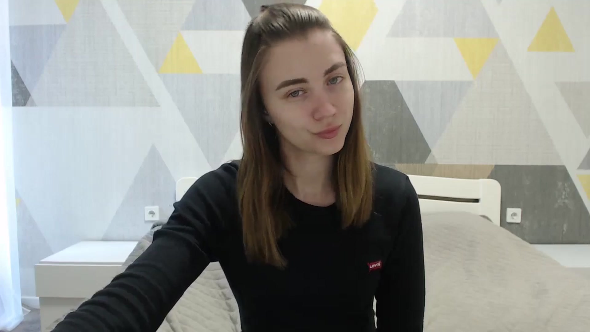Gallery image thumbnail from Sulfate0's myfreecams stream on, 04/22/2025, 07:40 image 11 of 20