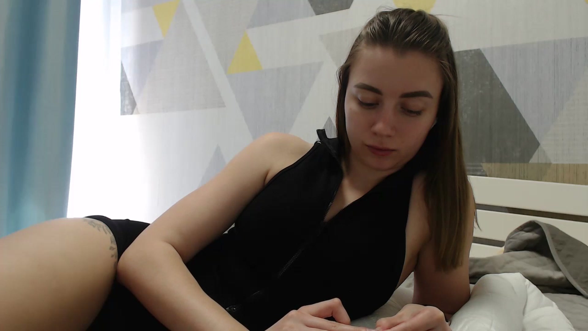 Gallery image thumbnail from Sulfate0's myfreecams stream on, 04/24/2025, 10:46 image 18 of 20