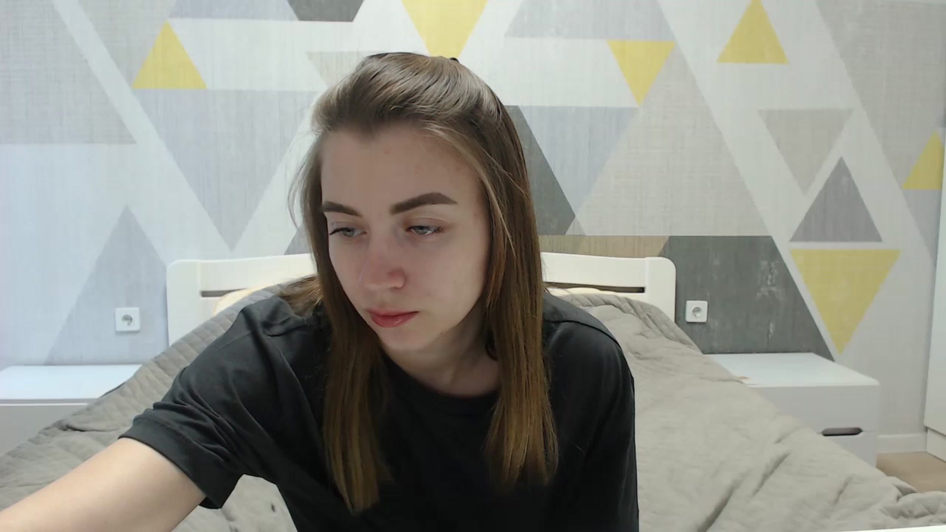 Gallery image thumbnail from Sulfate0's myfreecams stream on, 04/25/2025, 07:23 image 12 of 20