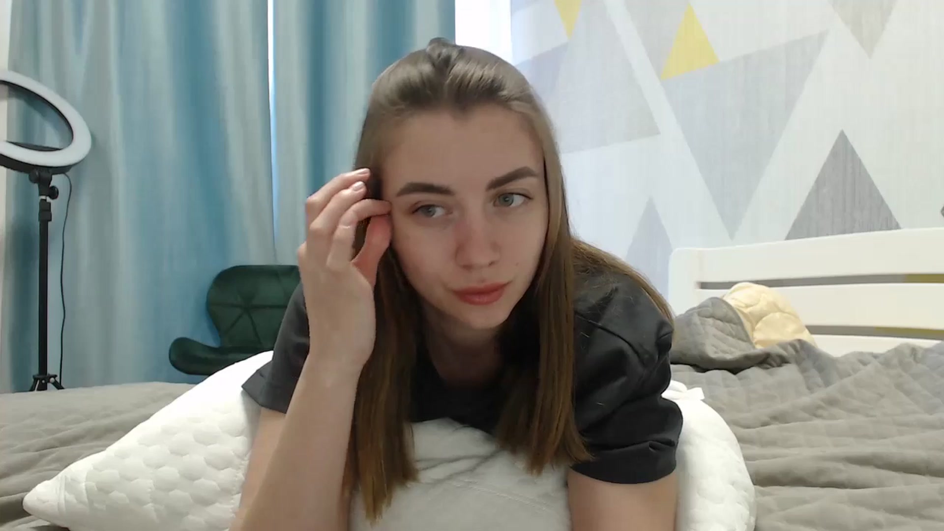 Gallery image thumbnail from Sulfate0's myfreecams stream on, 04/25/2025, 08:44 image 7 of 20