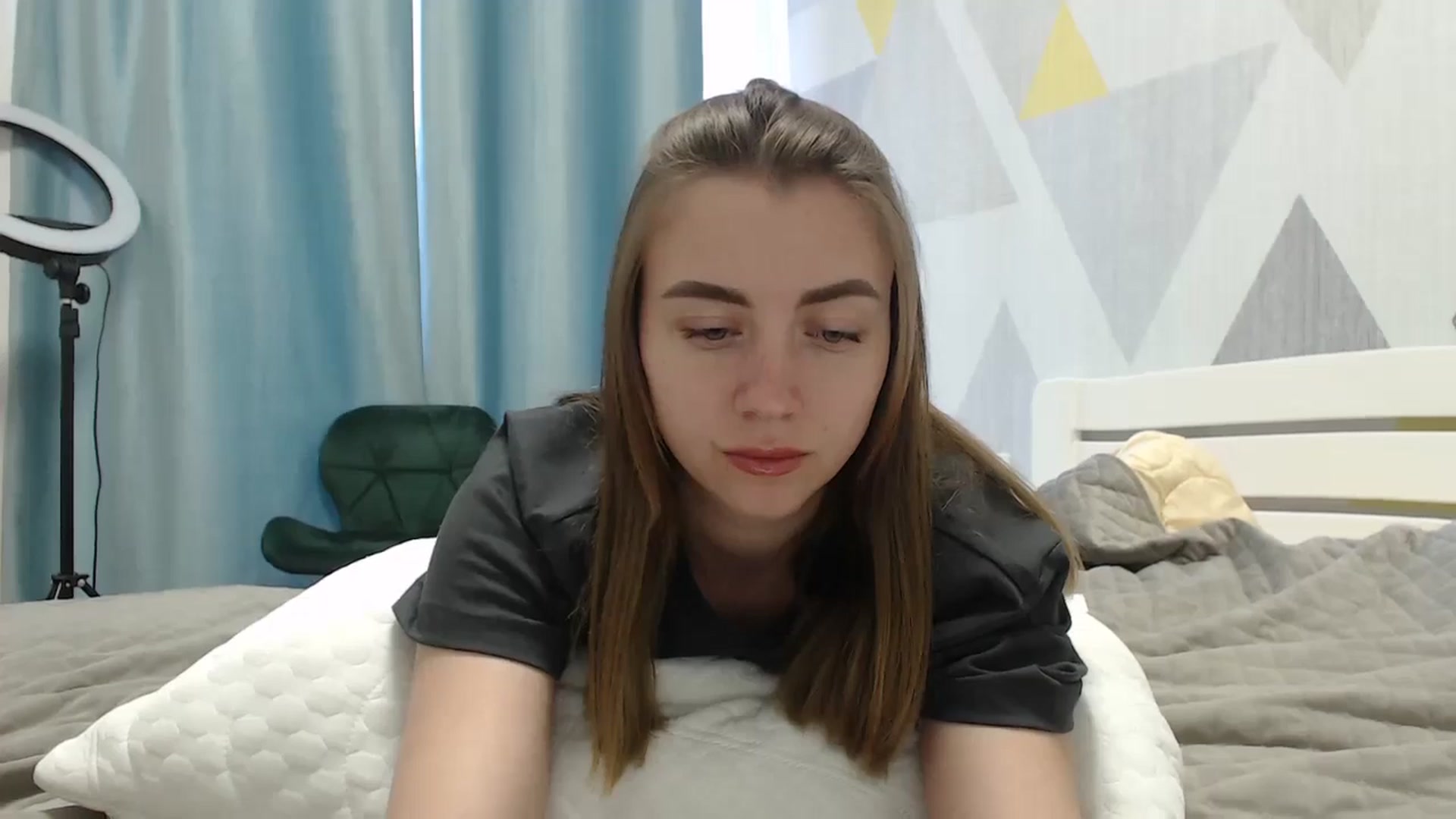 Gallery image thumbnail from Sulfate0's myfreecams stream on, 04/25/2025, 08:44 image 9 of 20