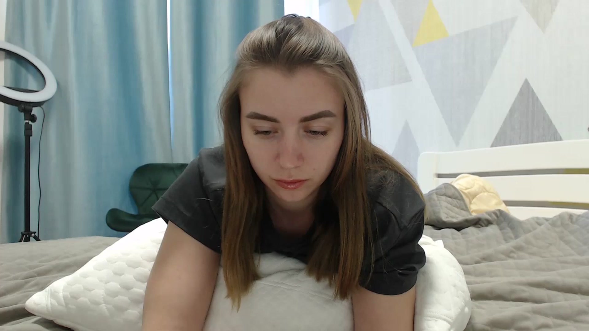 Gallery image thumbnail from Sulfate0's myfreecams stream on, 04/25/2025, 08:44 image 12 of 20