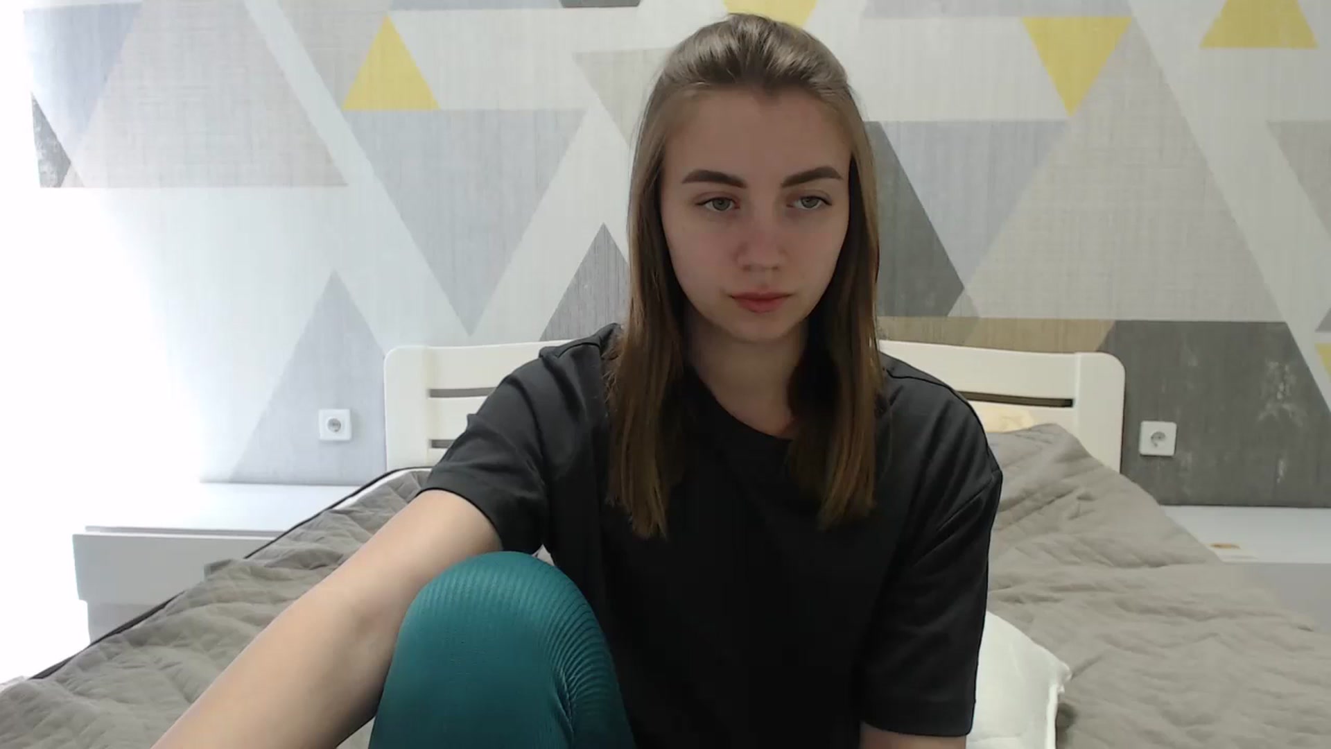 Gallery image thumbnail from Sulfate0's myfreecams stream on, 04/25/2025, 09:51 image 10 of 20